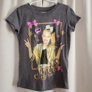 Jojo Siwa girl's t-shirt size Small